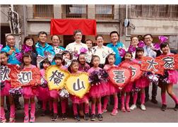 Minister Yiong unveils youth workshop in Hsinchu