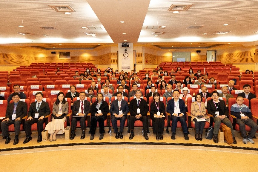 Hakka-Mandarin Bilingualism: Several Days of Chung Chao-Cheng Death…