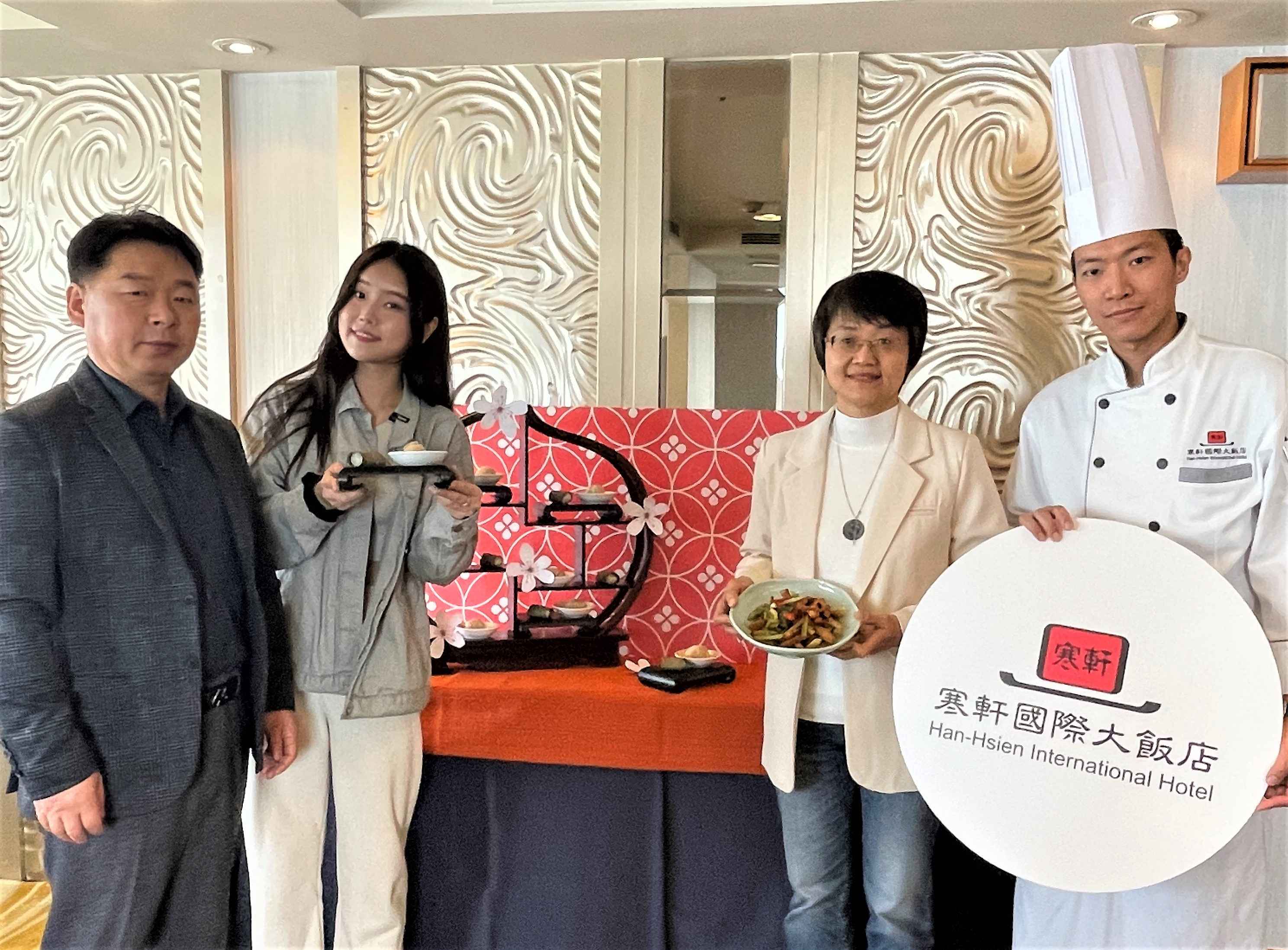 Surprise Reunion with Judy Kim to Feast on Hakka Dishes! Discover Minister…