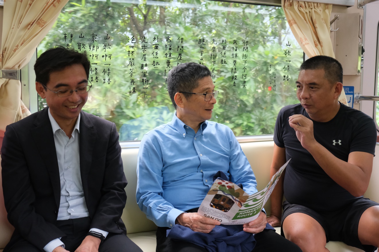 HAC Minister Lee Yung-de attended a press conference on the joint opening of the Hsinchu leg of the Hakka arts festival.