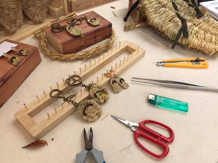 Grass-woven sandals Grass-woven sandals